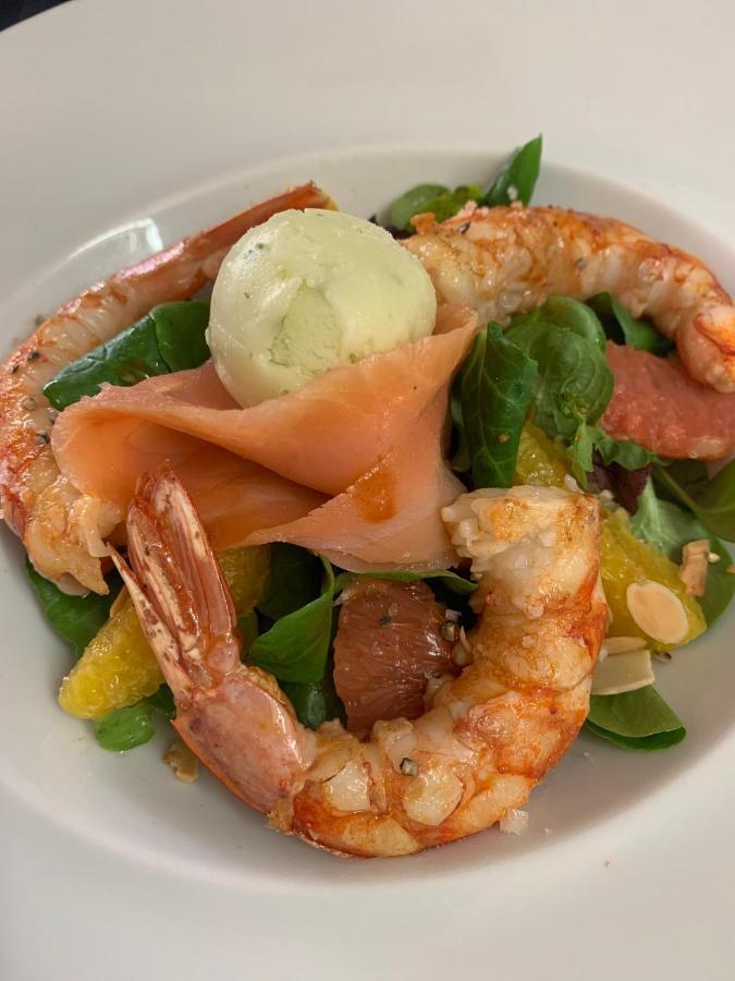 Hotel Et Restaurant Traditionnel L' Escalandes Lesperon  Bagian luar foto