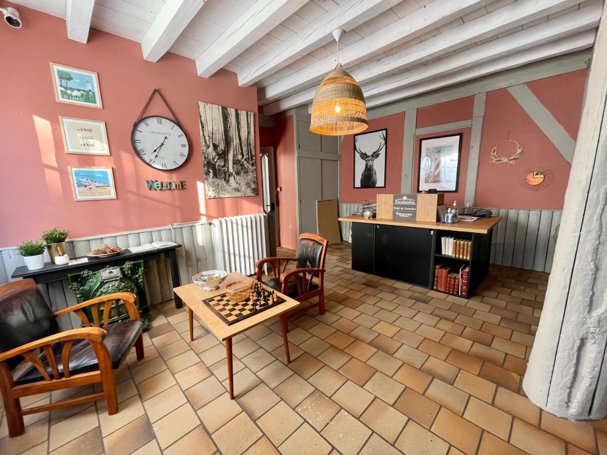 Hotel Et Restaurant Traditionnel L' Escalandes Lesperon  Bagian luar foto